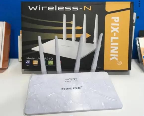 Высокоскоростной Wi-Fi Маршрутизатор (роутер) PIX-LINK LV-WR21Q 2.4 ГГц Белый 300 Мбит/с, молниеносная скорость интернета, 4 антенны для мощного и быстрого сигнала, широкое покрытие, надежное и стабильное соединение