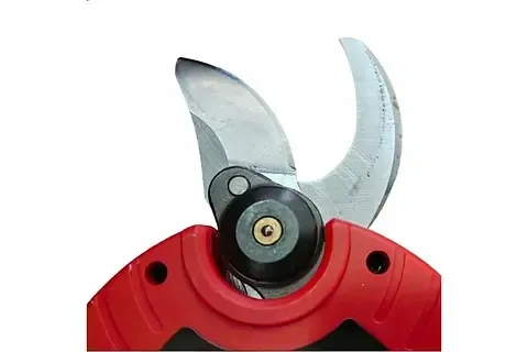Секатор аккумуляторный садовый Kraftech 40-1 48V 2100 mah 800W с 2 аккумуляторами в кейсе, электрические садовые ножницы, веткорез для обрезки веток