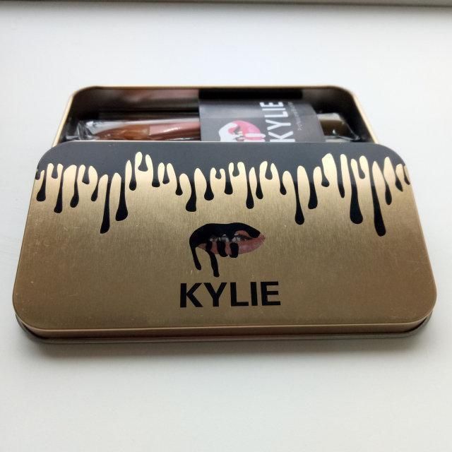 Профессиональный набор кистей для макияжа Kylie Jenner Make-up brush Gold set 12 шт