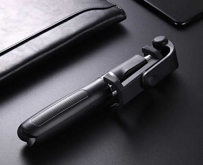 Компактный Легкий Устойчивый Монопод-трипод  и штатив с пультом Bluetooth Unit L01 Black Держатель для Телефона, Селфи палка selfie stick, трансформер для Съемки фото или видео с любых труднодоступных ракурсов