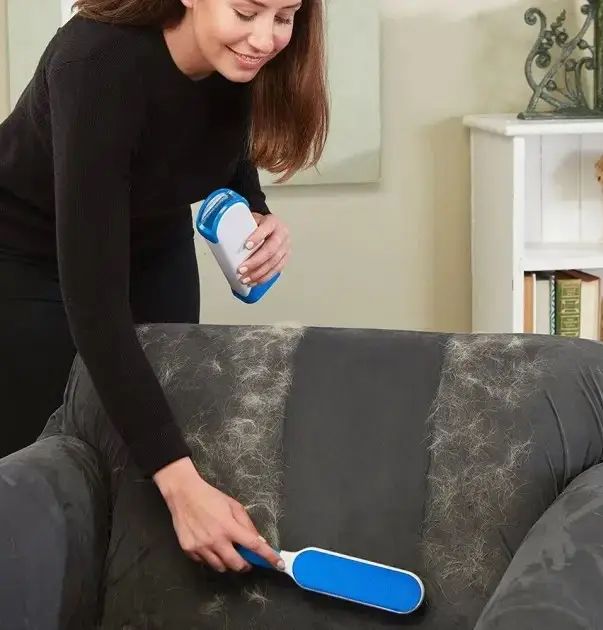 Компактная Двусторонняя Щетка для удаления шерсти Reusable Pet Fur Remover With Self Cleaning Base самоочищающаяся,Многоразовое средство для удаления шерсти домашних животных, комплект щеток