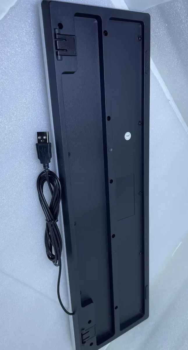Клавиатуры KT-7300 / K-7300 С Подсветкой RGB, геймерская проводная USB яркая удобная функциональная игровая клавиатура ENG/RUS для ПК,для компютера для игр и для повседневной работы на русском