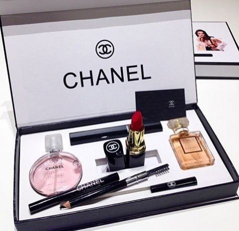Подарочный набор парфюмерии Chanel 5 в 1, набор духов Шанель, набор косметики Шанель