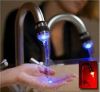 Светодиодная LED насадка на кран Glow Woter