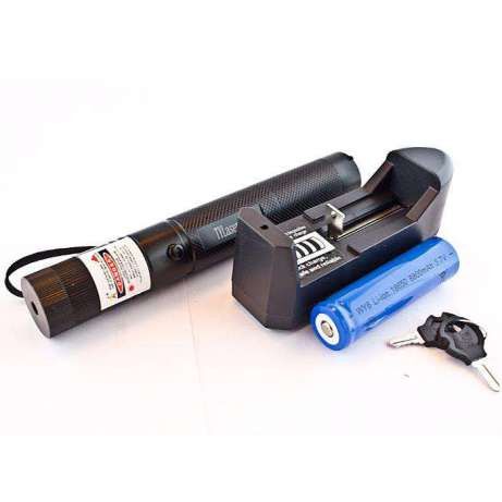 Лазерная указка Laser Pointer YL-303  1000mW, лазер зеленый с насадками аккумуляторный