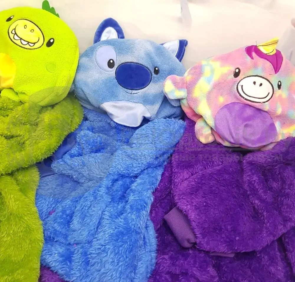 Мягкая плюшевая Детская удобная универсальная Пижама Kids Huggle Pets Толстовка–Комфортный Плед с рукавами для детей 3 в 1 Подушка + Игрушка + Худи Универсальный размер до 150 см, трансформер с капюшоном забавные животные