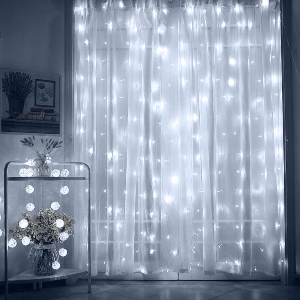 Светодиодная гирлянда штора водопад белый 3x2 м 240 диодов Xmas LED W-3