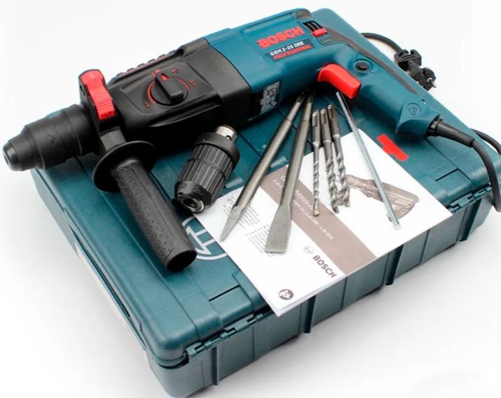 Профессиональный перфоратор Bosch GBH 2-26 DRE Professional 800 ВТ, 2.7 ДЖ в чемодане