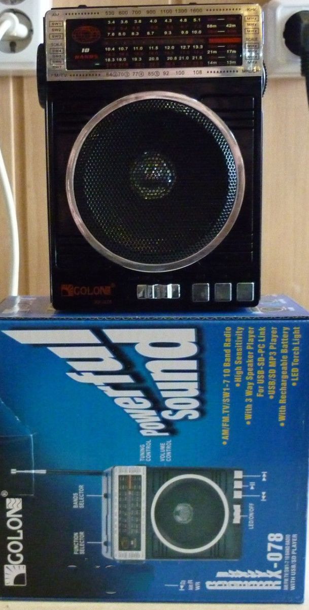 Приёмник с функцией плеера golon rx-078, встроенный led-фонарик, аккумулятор / сеть / батарейки, антенна
