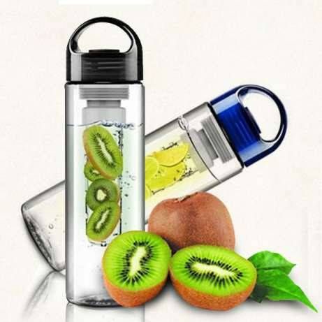 Бутылка для воды и напитков Fruit Bottle с контейнером для фруктов 800 мл